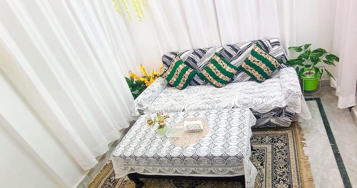 Private Cozy In A ! *